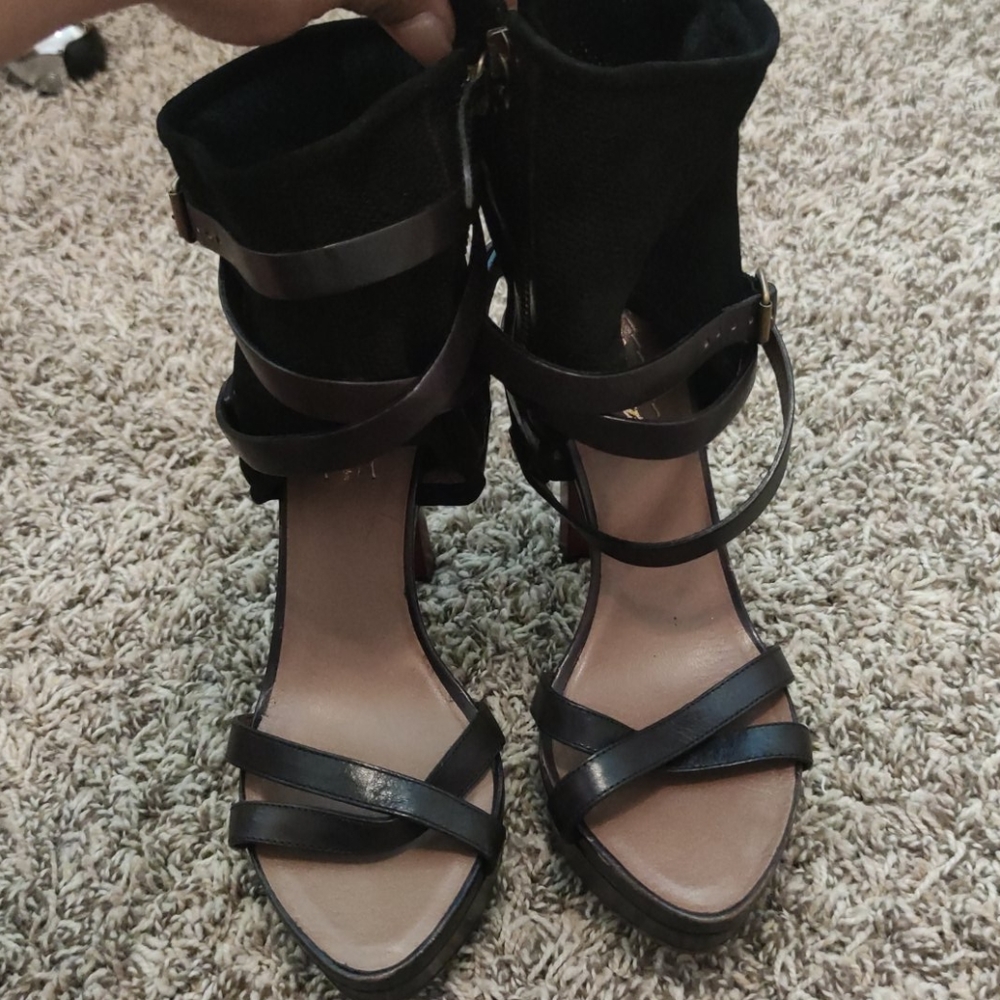 Ugg Collection - image 1